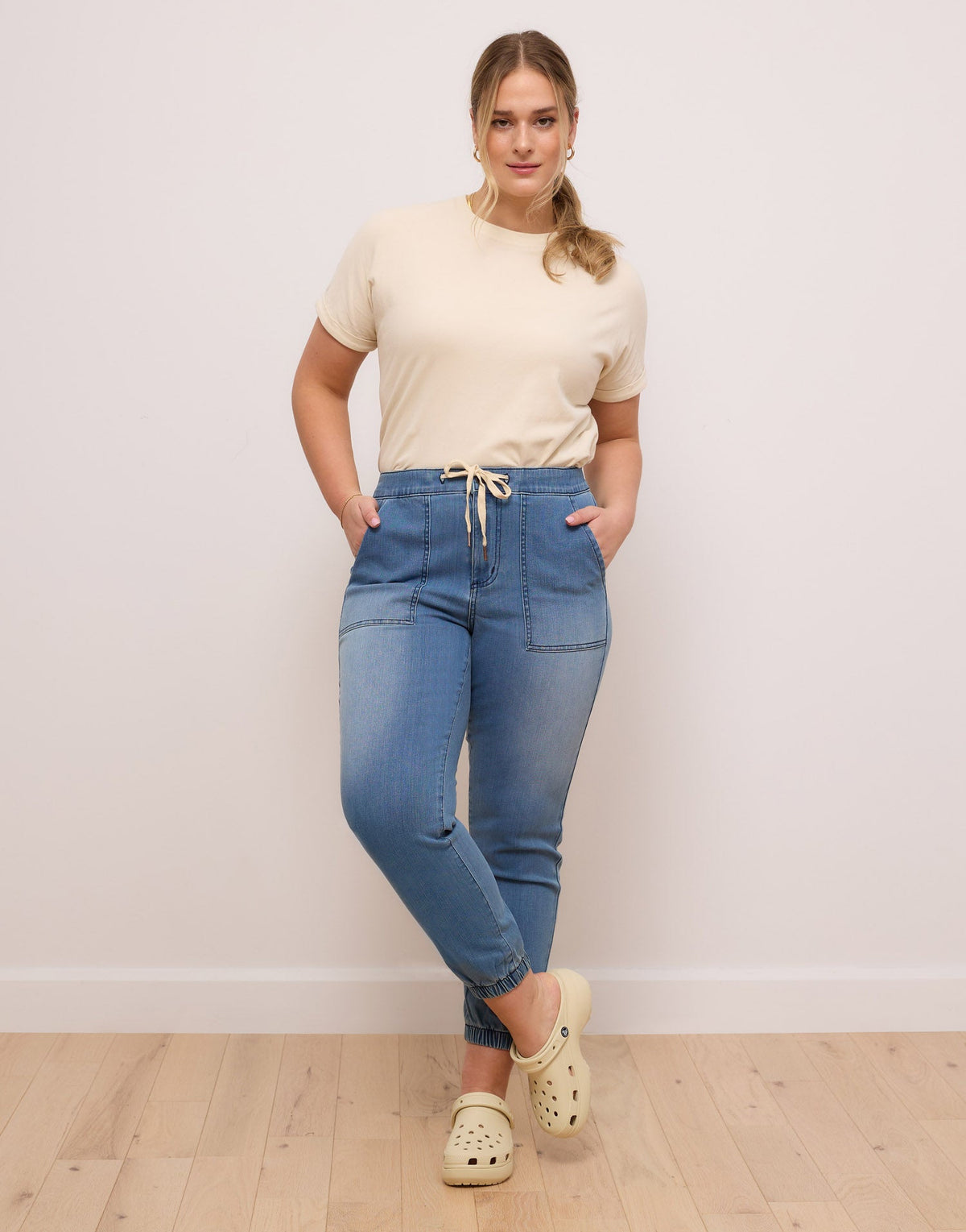 RELAXED JOGGER JEANS / CLOUD INDIGO