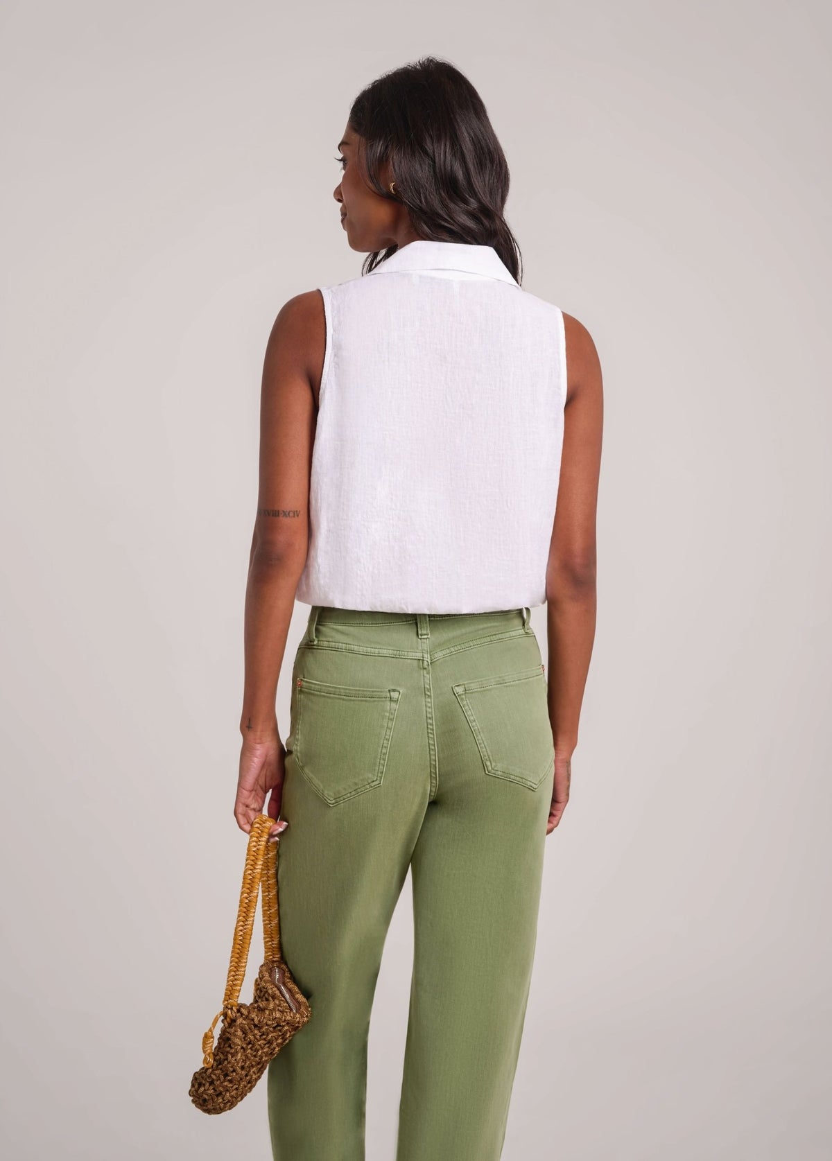 SOL LINEN SLEEVELESS VEST / WHITE