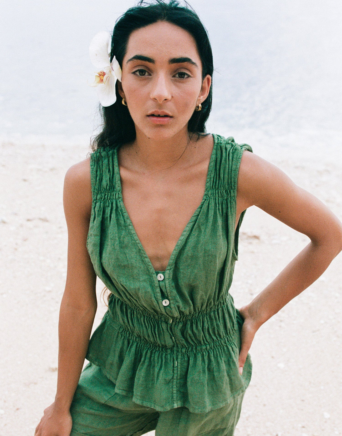 ELOISE V-NECK LINEN TANK TOP / MOSS XL