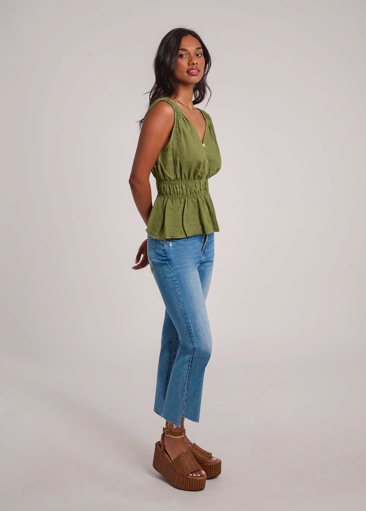 ELOISE V-NECK LINEN TANK TOP / MOSS